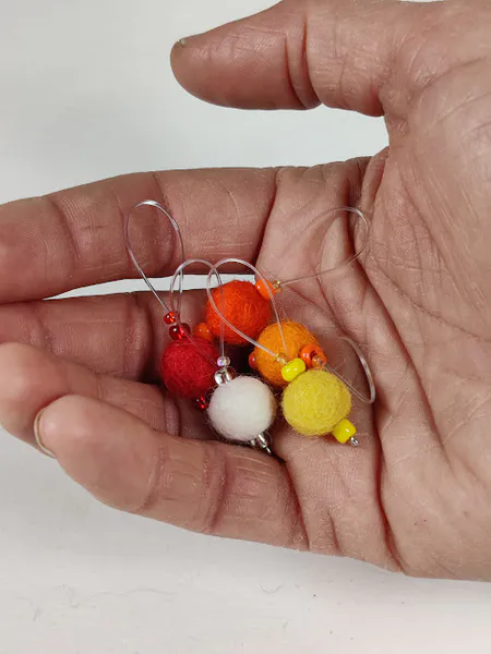 Hovedbilde Maskemarkør ullkule 1 cm lilla